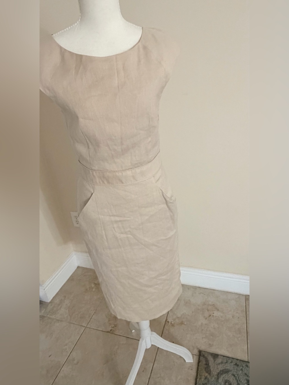 Theory NWT Beige Cap Sleeve Dress – Size 4